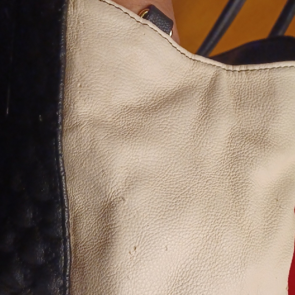 Betsey Johnson Black Satchel with Red Bow and Gold Accent - Picture 6 of 9